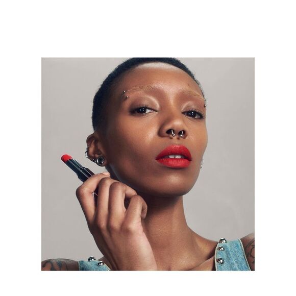 $6 🌙 Paco Rabanne Famous‎ Lip Color In Red Seal 🆕 MATTE - Picture 7 of 11